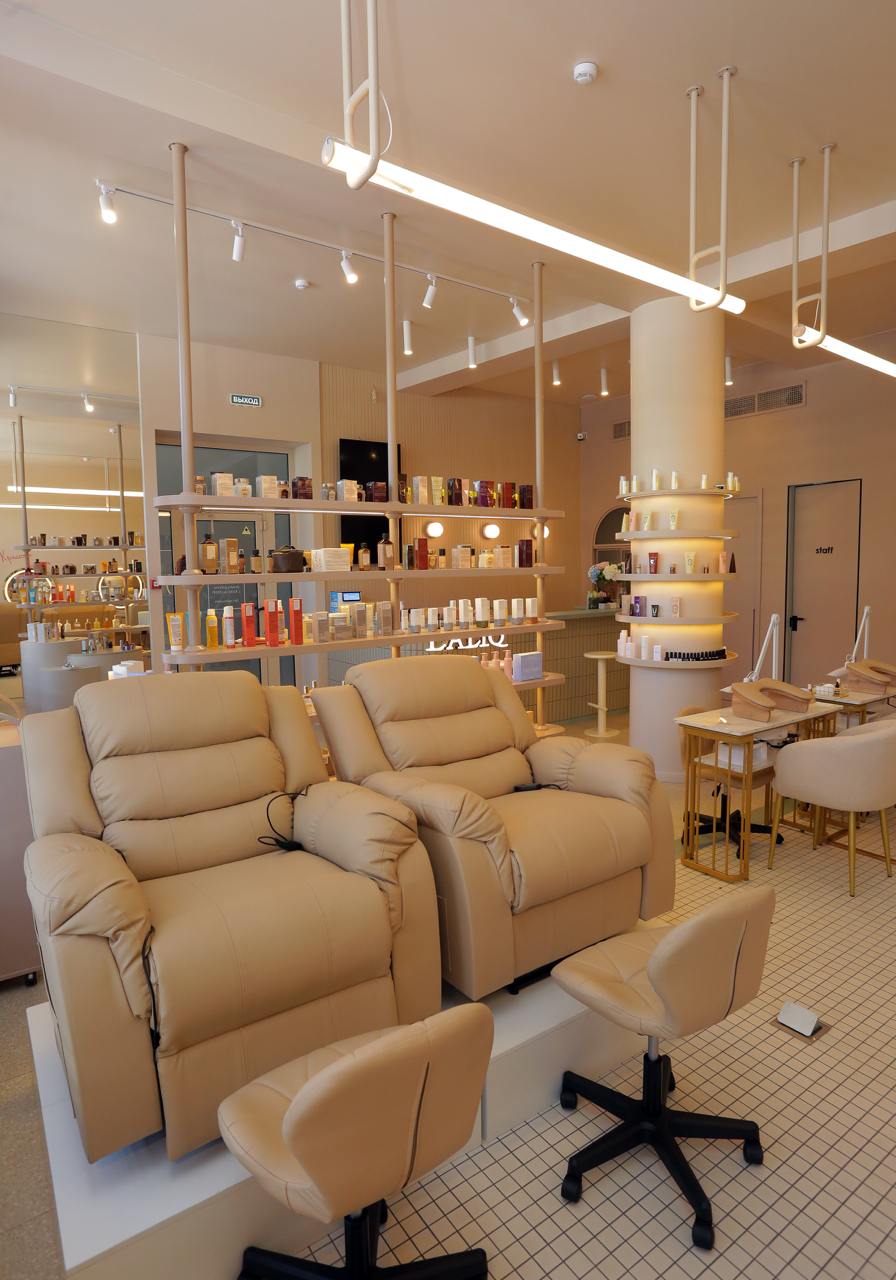 LALIQ lounge recliners at night with soft lighting